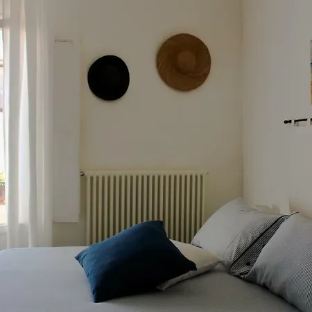 Azzurro B&B-2